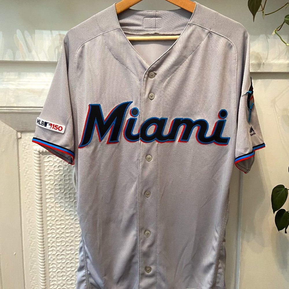 Miami Marlins authentic (player issue) jersey - size 40 (medium)